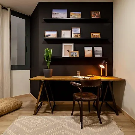 Hegra - 2 Bedrooms, Balcony In Eixample Esquerra Appartement Barcelone