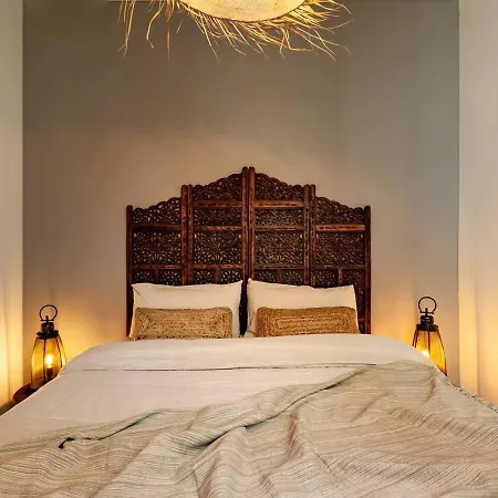 Hegra - 2 Bedrooms, Balcony In Eixample Esquerra Appartement