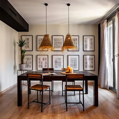 Hegra - 2 Bedrooms, Balcony In Eixample Esquerra Appartement Barcelone