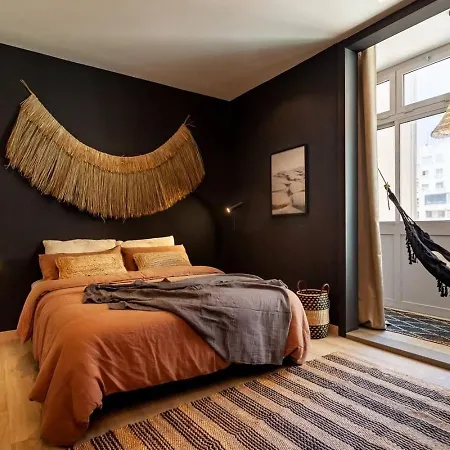 Hegra - 2 Bedrooms, Balcony In Eixample Esquerra Barcelone