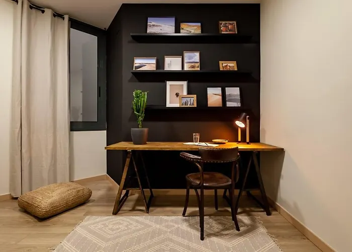 Hegra - 2 Bedrooms, Balcony In Eixample Esquerra Apartment Barcelona