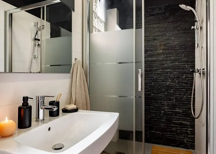 Hegra - 2 Bedrooms, Balcony In Eixample Esquerra * Barcelona