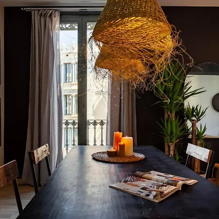 Hegra - 2 Bedrooms, Balcony In Eixample Esquerra アパート *